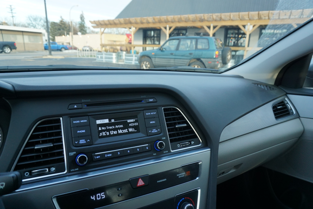 Illustration for article titled Venti Latte: A Hyundai Sonata Review